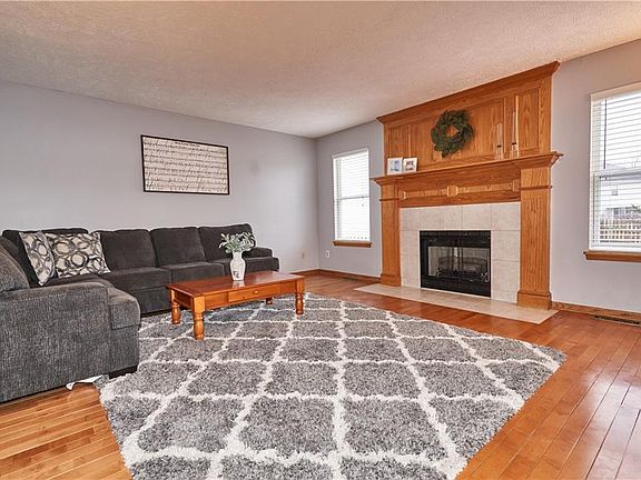 5th image of 1044 Wood Park Ln