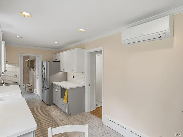 7 Lookout Ave — Photo 13