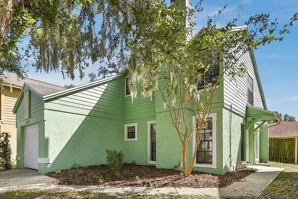 3 bed, 2.5 bath, 1559 sqft, $2,220 — Photo 4