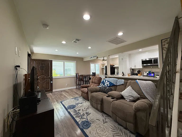 492 Avenida De La Plata — Photo 9