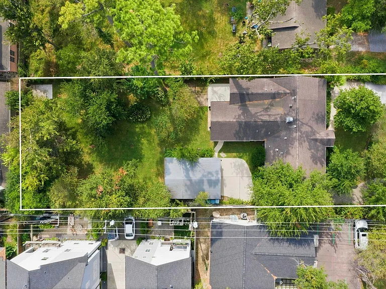 1320 Woodvine Dr — Photo 40