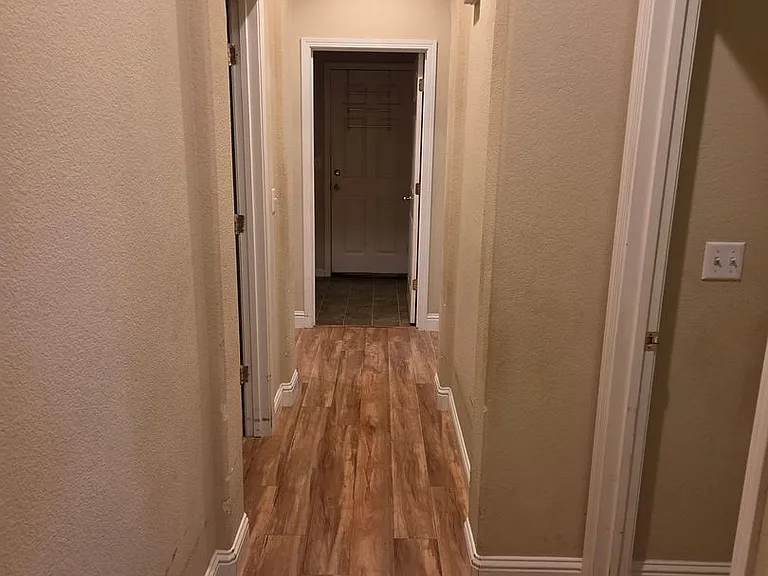 10140 Van Brocklin Way — Photo 11