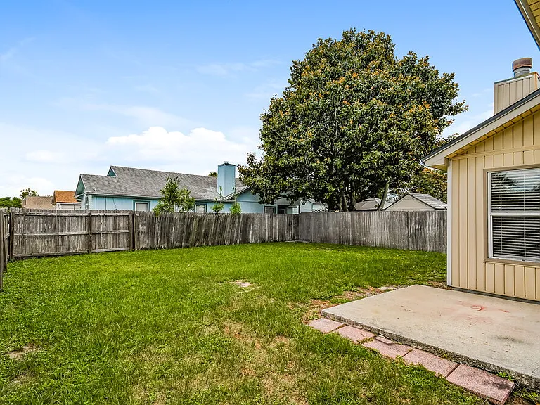 12279 N Sondra Cove Trl — Photo 16