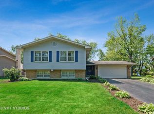 1461 Bolson Dr, Downers Grove, IL 60516