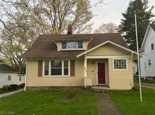 232 S Hambden St, Chardon, OH 44024