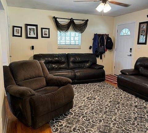 5th image of 10587 Lemarie Dr