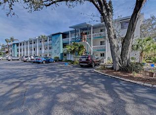 5889 17th St W #B23, Bradenton, FL 34207