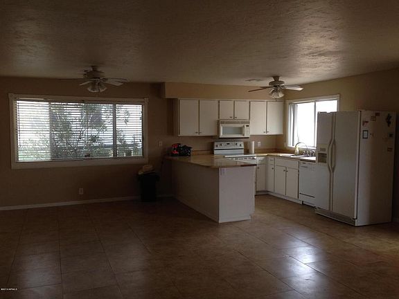 4th image of 4909 W Michigan Ave