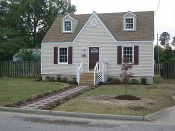 1st image of 620 Sedgefield Dr