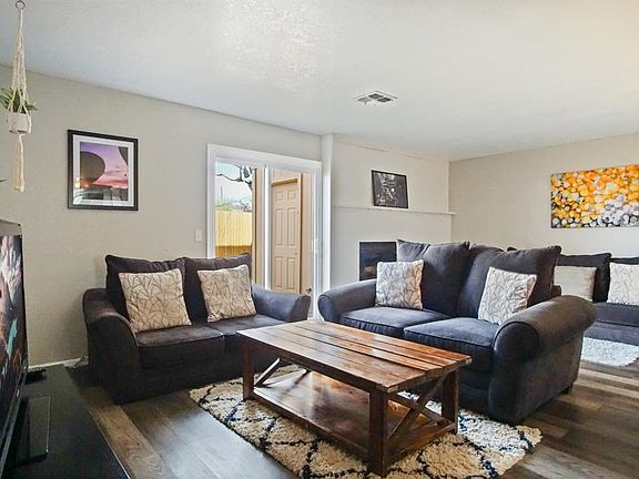 5th image of 8073 NW 23rd St