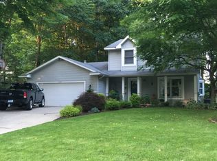 7100 Crescenda Dr NE, Rockford, MI 49341