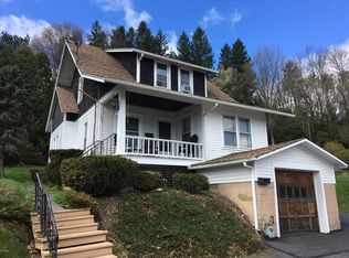 1242 Overlook Ave, Honesdale, PA 18431