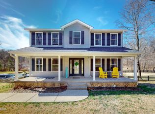 9014 Mitchell Ln, Louisville, KY 40272