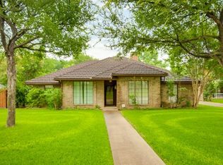 1822 Wisteria Dr, Grand Prairie, TX 75050