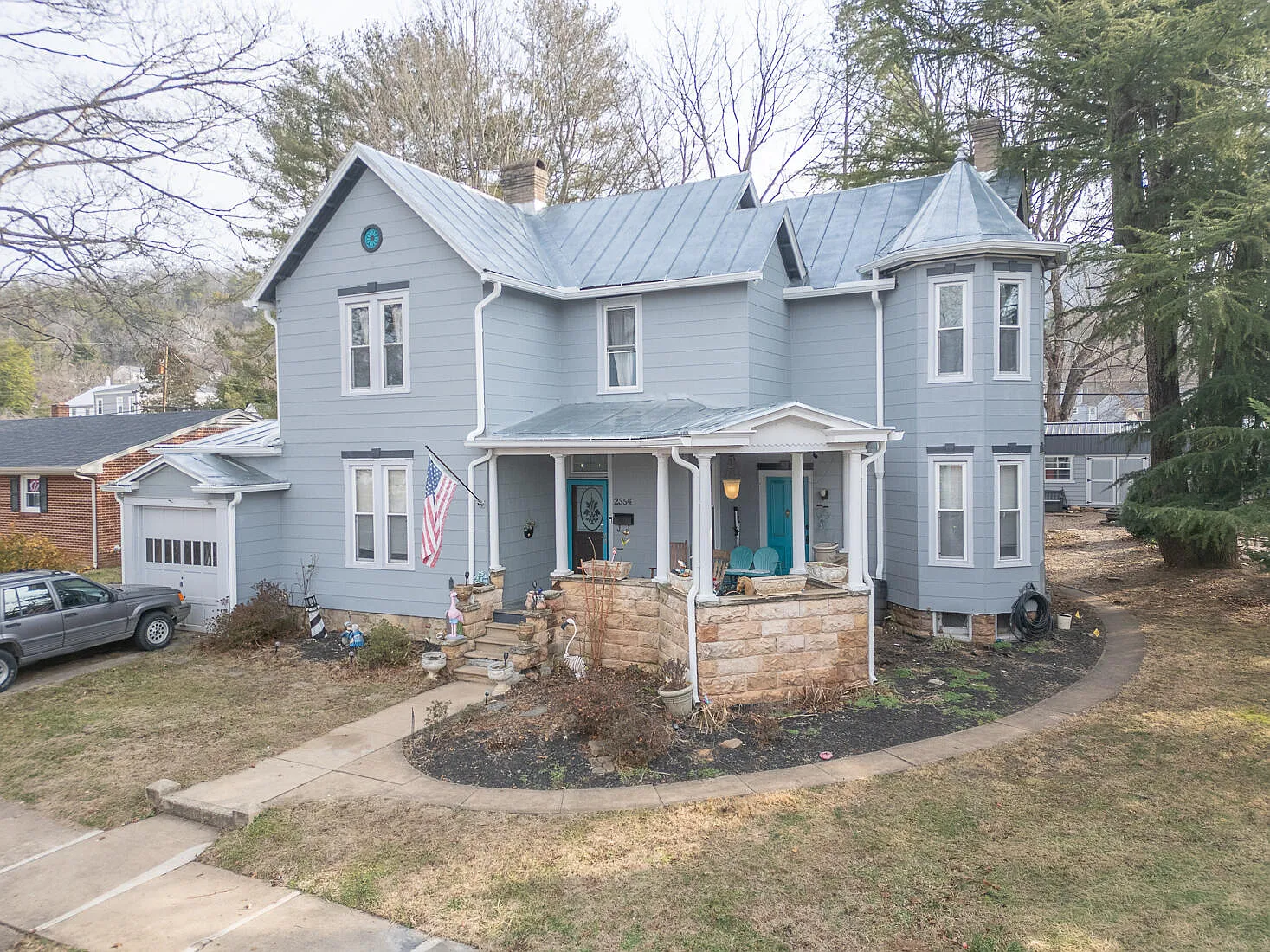 2354 Chestnut Ave photo 1
