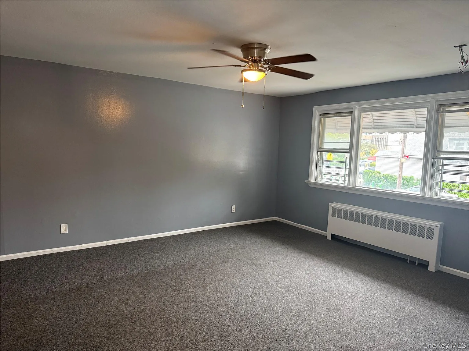 3 bed, 1.0 bath, 3146 sqft, $3,750 — Photo 3