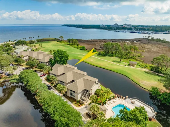 810 Harbour Point Dr #810, Miramar Beach, FL 32550