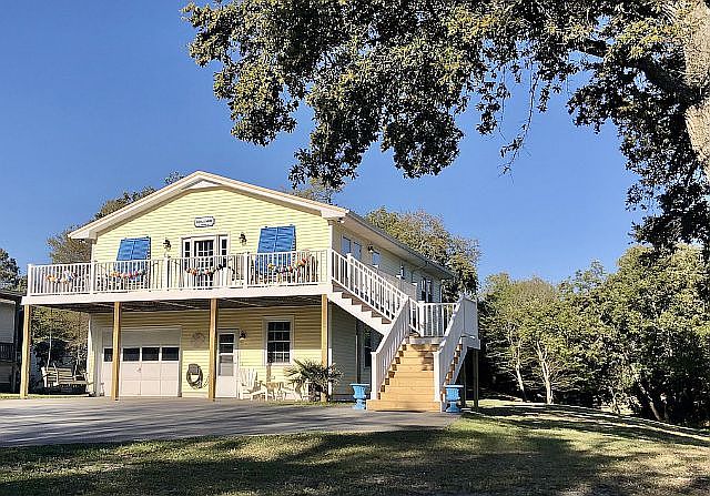 1st image of 128 Fawn Dr