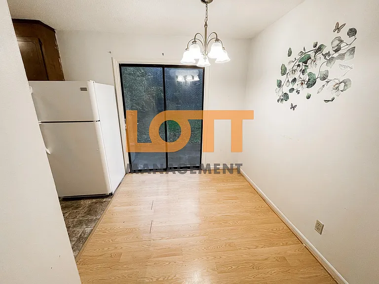 31 Saint Mark Rd — Photo 6