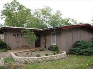 4502 Riverside Dr, Crystal Lake, IL 60014