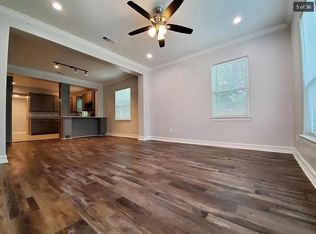 322 S Fleming Ave, Dallas, TX 75203