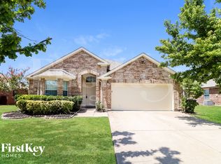 105 Bear Trl, Waxahachie, TX 75165