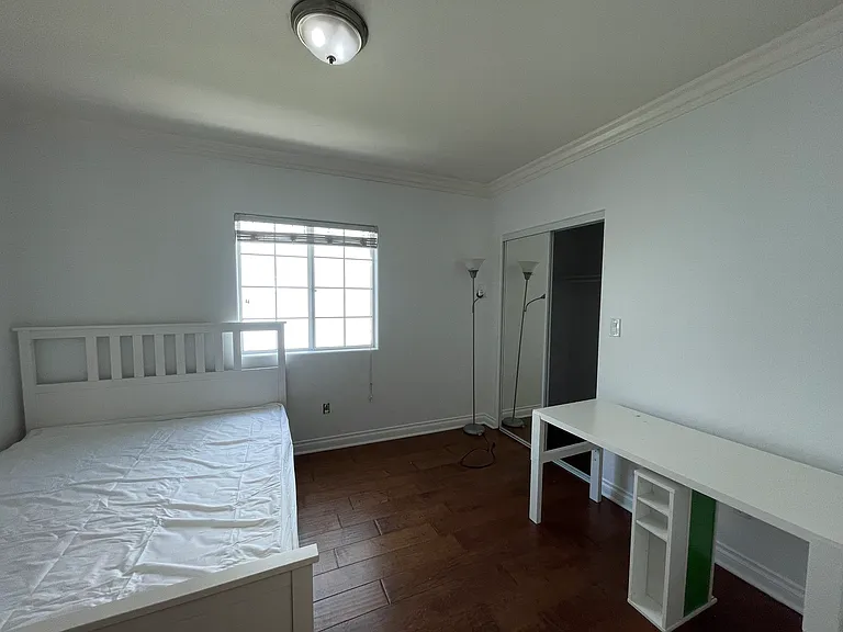 3435 S Catalina St #3 — Photo 7
