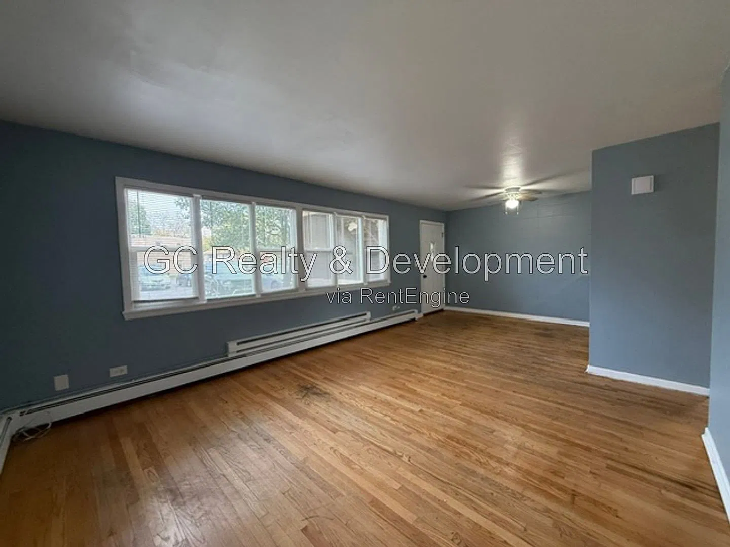2 bed, 1.0 bath, 1115 sqft, $1,450 — Photo 2
