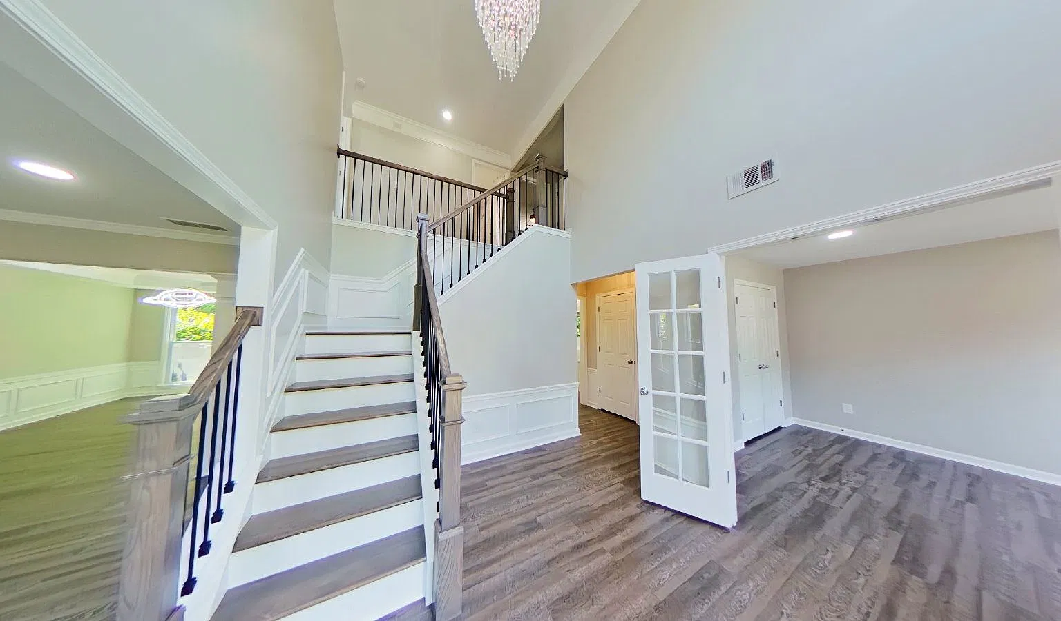 4 bed, 2.5 bath, 3186 sqft, $3,750 — Photo 3