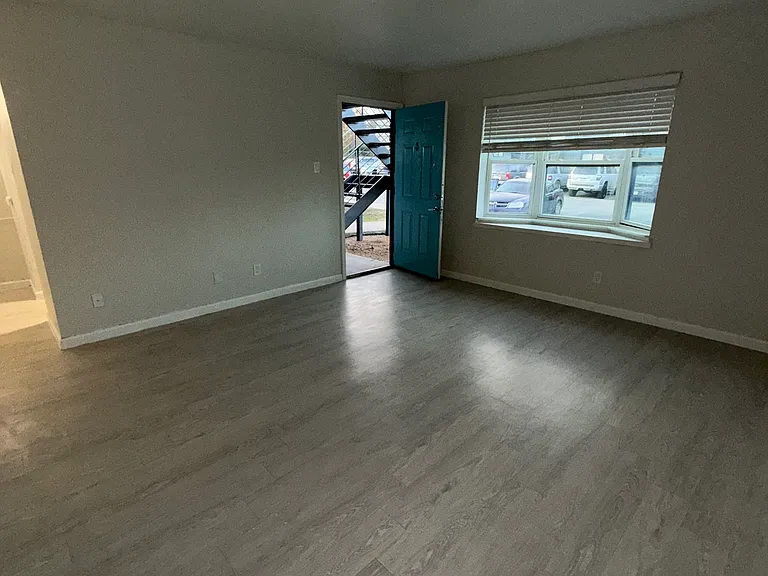 Volara Apartments — Photo 7