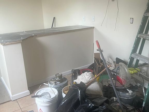 5th image of 41 Park Hill Ave Floor 2