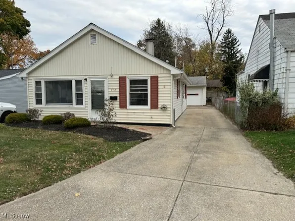 815 Tioga Trl, Willoughby, OH 44094