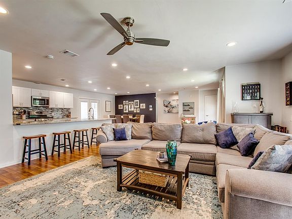 5th image of 608 Brookwood Dr