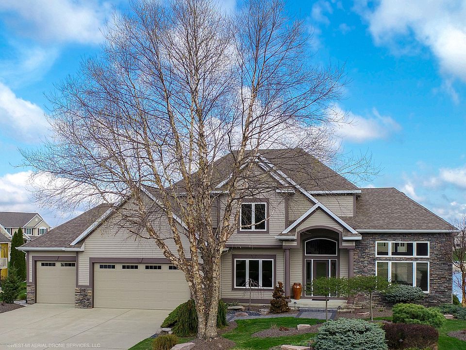 1st image of 1581 Lakeside Dr