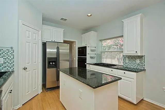 Kitchen - full view