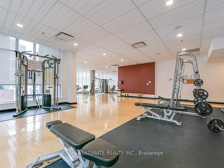 375 King St W #2710 — Photo 30