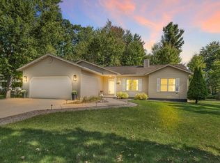 2201 West BREEZEWOOD COURT, Plover, WI 54467