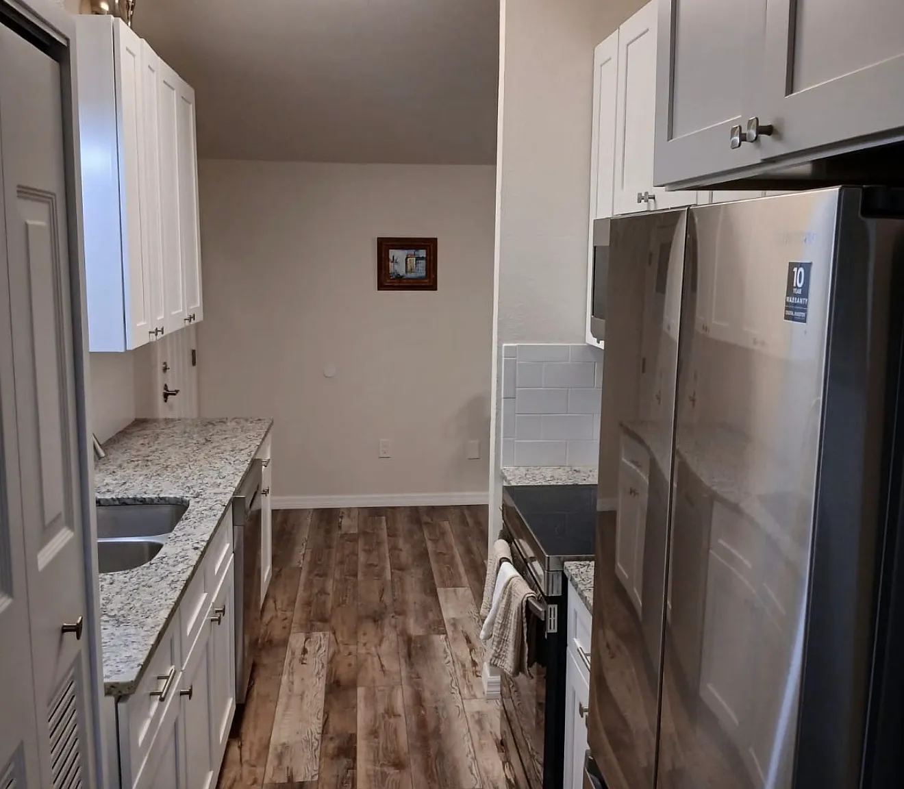 2 bed, 720 sqft, $1,600 — Photo 2