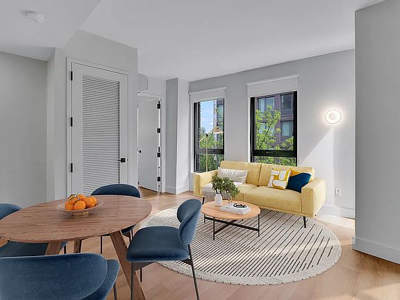 4th image of 130 Hope St #417N