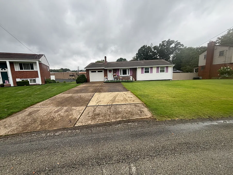 225 Fairhaven Dr