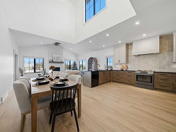 4th image of 22 SE Sunberry Pl