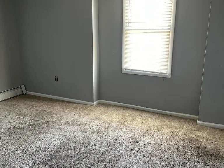 1214 E 2nd St #2 — Photo 9