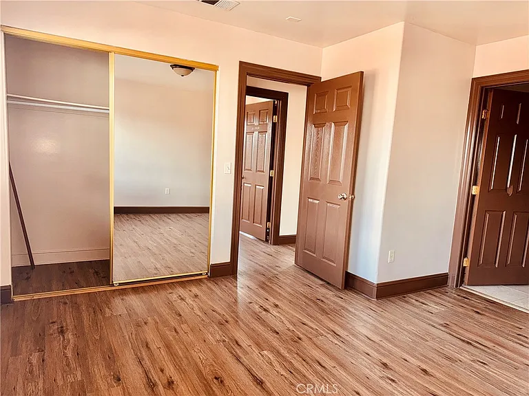 5425 Buchanan St — Photo 16