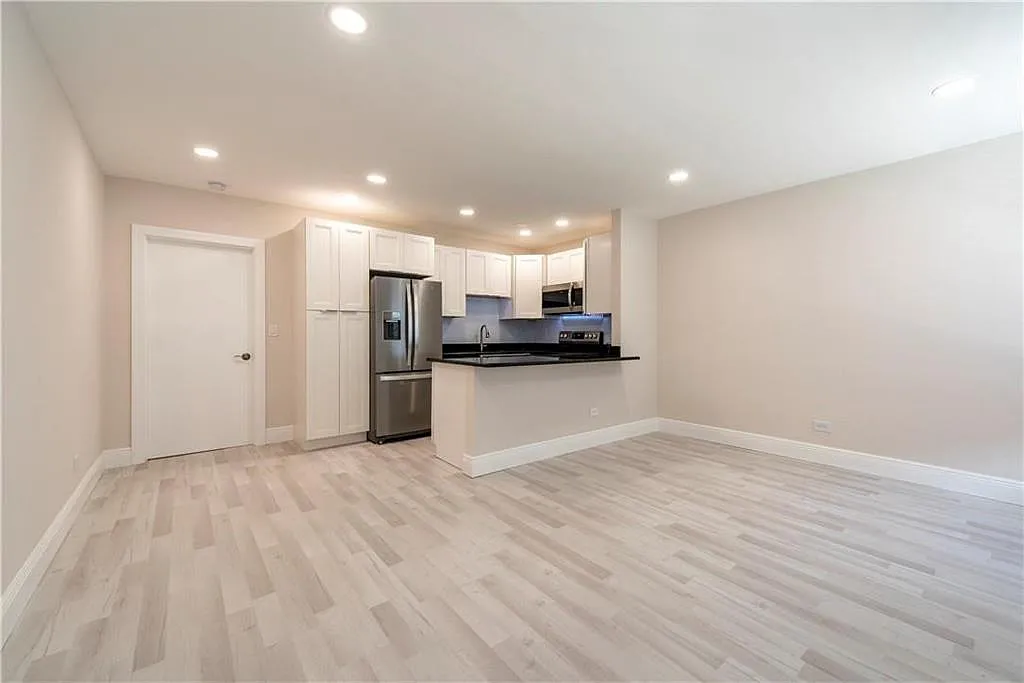 1 bed, 1.0 bath, 600 sqft, $1,995 — Photo 3