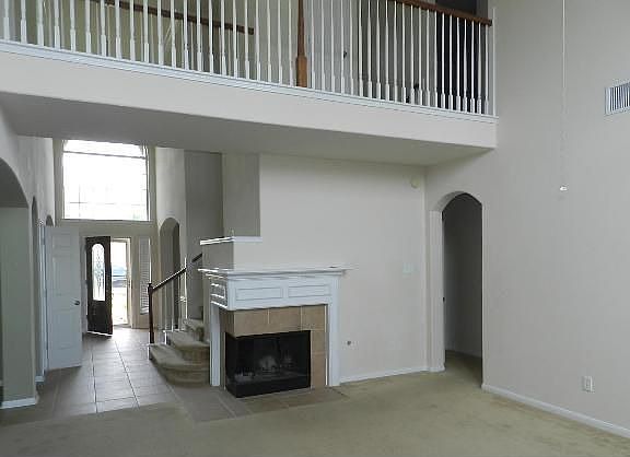 4th image of 18027 Oak Park Bend Ln