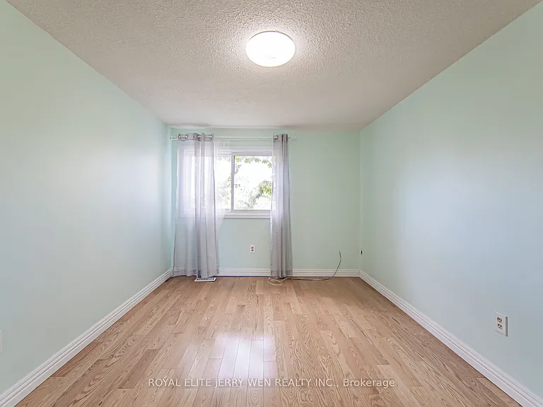 10 Kingsboro Rd — Photo 14