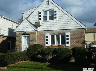 1715 149th St, Whitestone, NY 11357