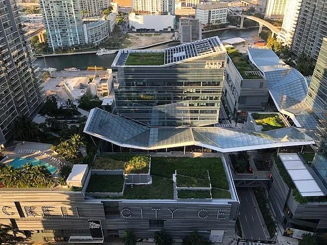 Brickell Heights — Photo 2