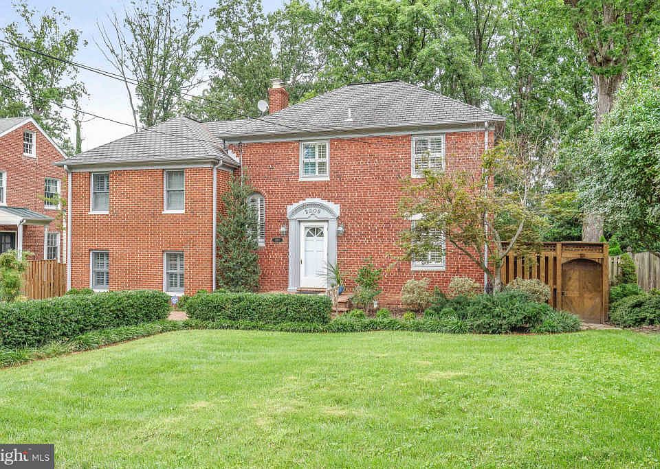 1st image of 2309 Valley Dr