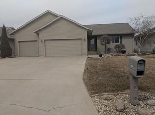 900 24th Ave NW, Austin, MN 55912